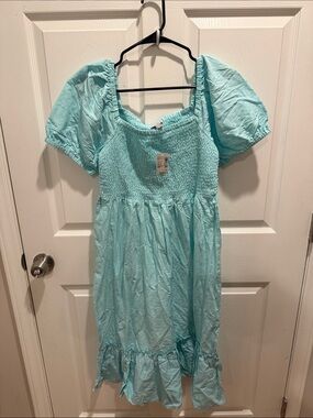 Girls' Light Blue Smocked Puff-Sleeve Dress